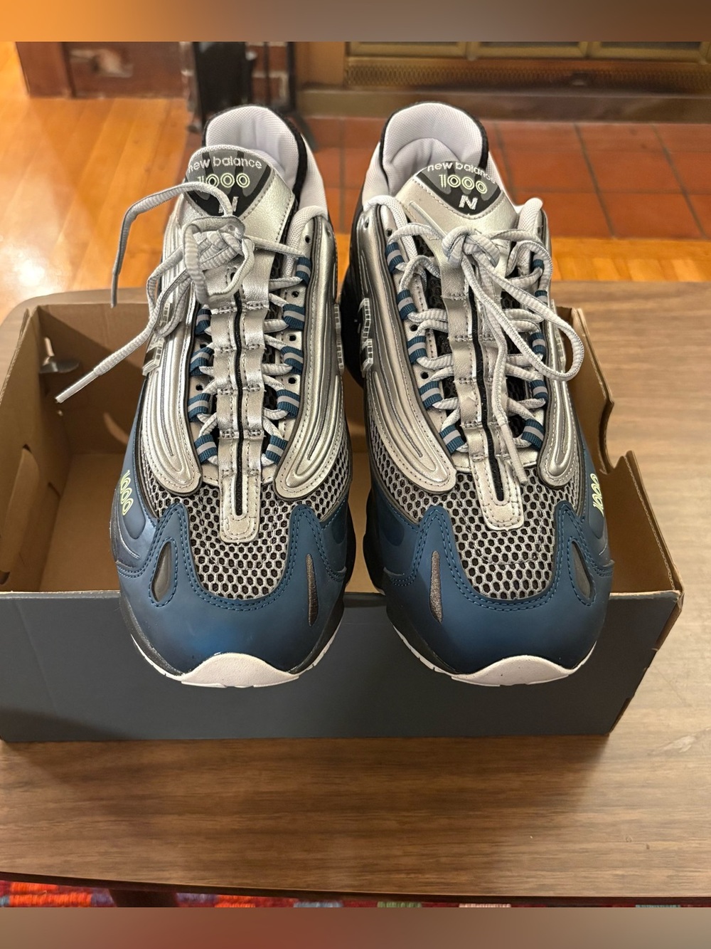 Brand new never worn men’s New Balance 1000 in deep ocean.  Size 11.5 - Picture 2 of 4